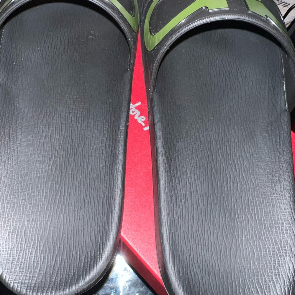 Men Slides - Picture 5 of 6